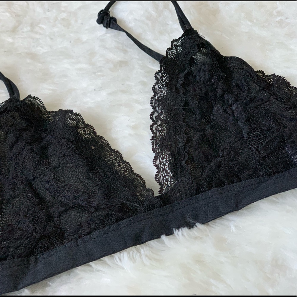 B1G1 Zenana Outfitters bralette NWOT